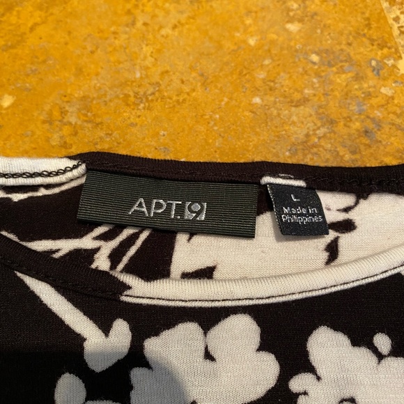 APT 9 Black & White Floral Peplum waist Top - Picture 7 of 9